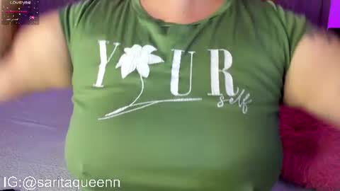 Snapshot of saara__queen chatting on July 31, 2026, 12:43 am saara__queen online show from July 31, 2026, 12:43 am