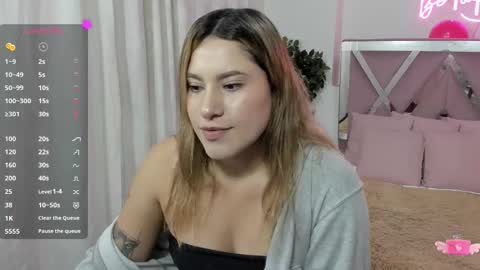 Snapshot of saaya_tay chatting on February 17, 2025, 11:44 am saaya_tay online show from February 17, 2025, 11:44 am