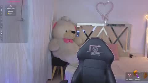 saaya_tay online show from March 15, 2026, 3:34 am