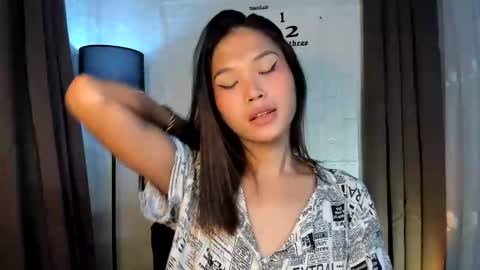 Nadine online show from December 13, 2024, 2:38 pm