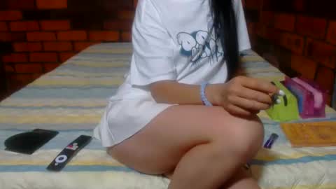 Snapshot of sabrina_v_ chatting on March 8, 2025, 5:38 am Sabrina online show from March 8, 2025, 5:38 am