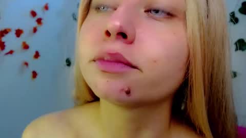 Snapshot of sabrinaexpositoxx chatting on March 8, 2025, 4:45 am SABRI online show from March 8, 2025, 4:45 am