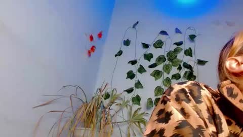 Snapshot of sabrinaexpositoxx chatting on March 25, 2026, 2:34 pm SABRI online show from March 25, 2026, 2:34 pm