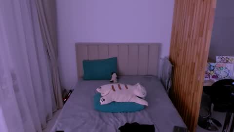 Sabrina MacMarren online show from February 26, 2026, 7:35 pm