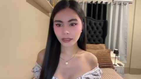 Snapshot of sabrinamadonna54 chatting on June 29, 2026, 2:17 pm sabrinamadonna54 online show from June 29, 2026, 2:17 pm