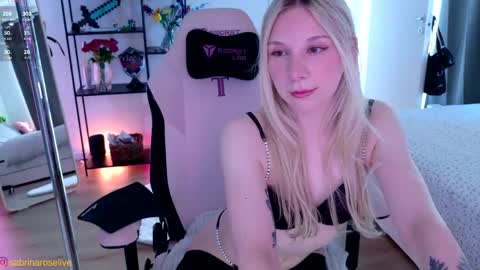 Snapshot of sabrinarose_x chatting on June 2, 2026, 5:15 pm Sabrina Rose online show from June 2, 2026, 5:15 pm