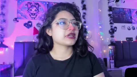 Sabrina  online show from February 2, 2026, 11:31 am