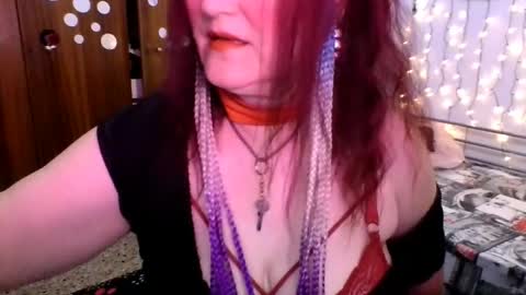 SabrinaXlovess online show from April 10, 2026, 6:23 pm
