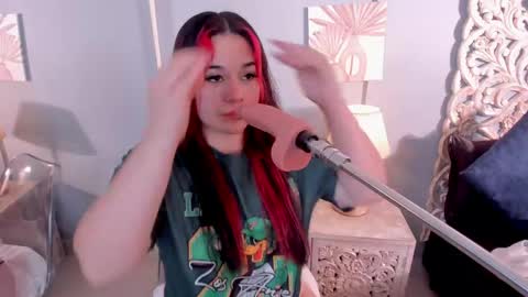 sabrinna  online show from May 23, 2026, 7:40 pm