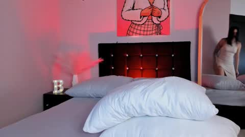 sabrinna online show from March 19, 2026, 12:53 pm