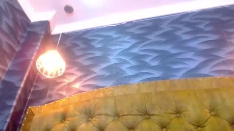 Snapshot of sachabratzx chatting on February 25, 2026, 3:32 pm Sacha online show from February 25, 2026, 3:32 pm