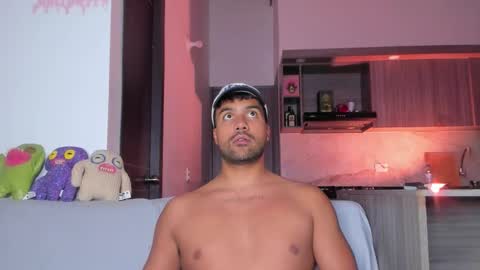 Snapshot of sag_1998 chatting on November 17, 2025, 3:23 am Sag online show from November 17, 2025, 3:23 am