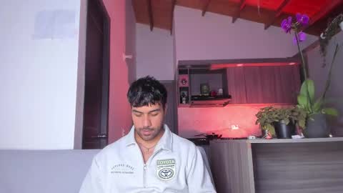 Snapshot of sag_1998 chatting on January 8, 2026, 2:47 am Sag online show from January 8, 2026, 2:47 am