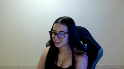 Sahaliefox  online show from July 7, 2026, 11:31 pm