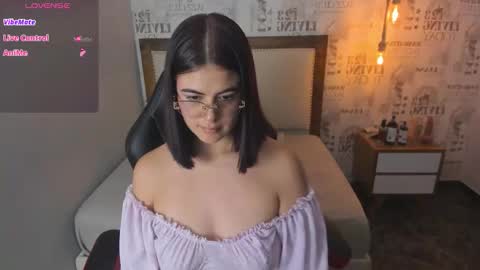 Snapshot of saho_7 chatting on December 2, 2025, 7:20 pm S A H O online show from December 2, 2025, 7:20 pm