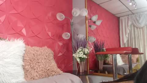 Sailon online show from February 26, 2025, 8:11 pm