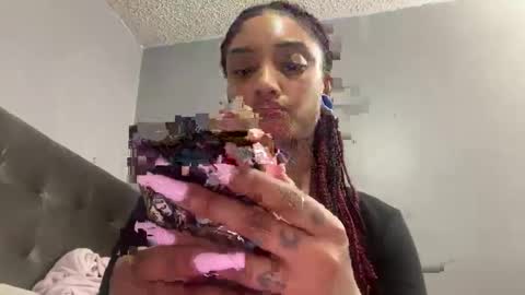 Snapshot of sailormoonsnani94 chatting on January 25, 2025, 5:29 am Benzo online show from January 25, 2025, 5:29 am