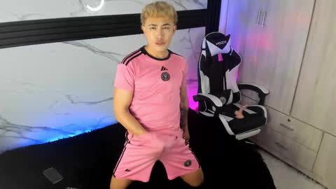 Juan online show from October 30, 2025, 12:28 pm