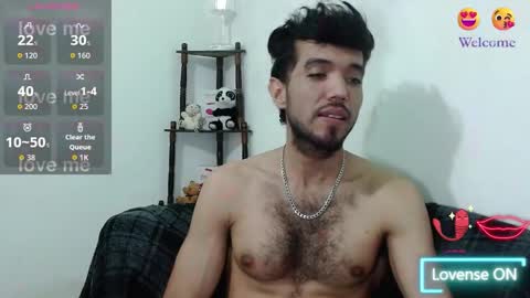 Snapshot of saint_castle chatting on October 6, 2025, 1:36 am Saint Castle online show from October 6, 2025, 1:36 am