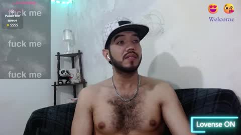 Snapshot of saint_castle chatting on February 2, 2026, 9:35 pm Saint Castle online show from February 2, 2026, 9:35 pm