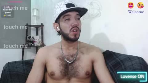 Snapshot of saint_castle chatting on February 8, 2026, 6:06 am Saint Castle online show from February 8, 2026, 6:06 am