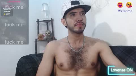 Snapshot of saint_castle chatting on February 18, 2026, 9:22 pm Saint Castle online show from February 18, 2026, 9:22 pm