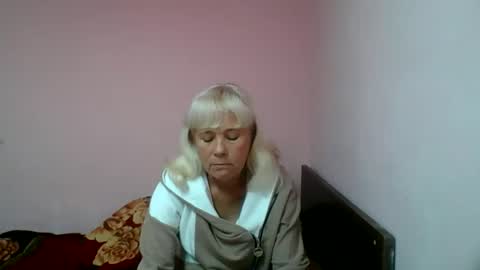 sakura_blonde online show from September 24, 2025, 7:44 am