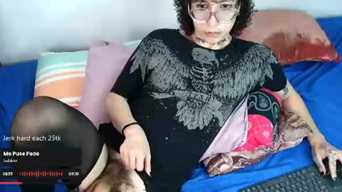 Snapshot of salemqueer_ chatting on July 22, 2026, 2:53 pm Sam online show from July 22, 2026, 2:53 pm