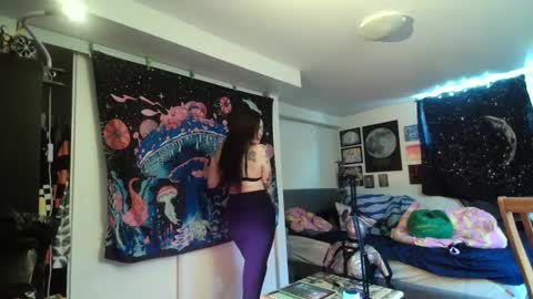 Snapshot of salemsslut chatting on February 14, 2025, 2:54 pm salemsslut online show from February 14, 2025, 2:54 pm