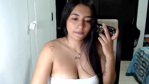 Snapshot of saliha_ chatting on May 21, 2026, 4:19 am saliha online show from May 21, 2026, 4:19 am