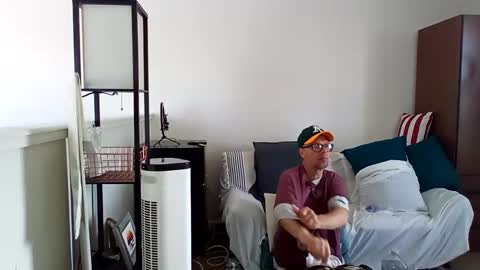 salis1981 online show from March 4, 2025, 9:54 pm