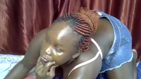 sally_bee1 online show from June 10, 2026, 4:23 am