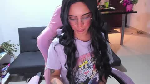 sallymaddoxx online show from December 7, 2024, 5:37 am