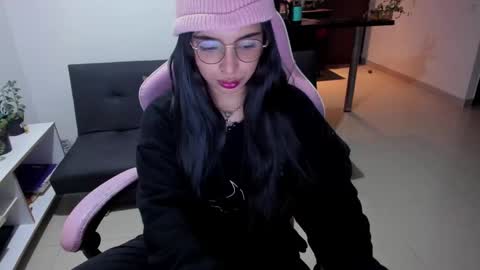 sallymaddoxx online show from March 4, 2025, 5:32 am