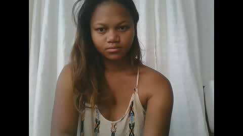 SallyWett online show from December 15, 2025, 2:49 am