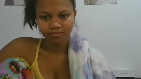 Snapshot of sallywett chatting on July 14, 2026, 9:03 am SallyWett online show from July 14, 2026, 9:03 am