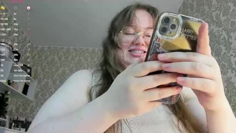 Snapshot of salma_queen chatting on May 10, 2026, 9:20 pm SalmaRoth online show from May 10, 2026, 9:20 pm