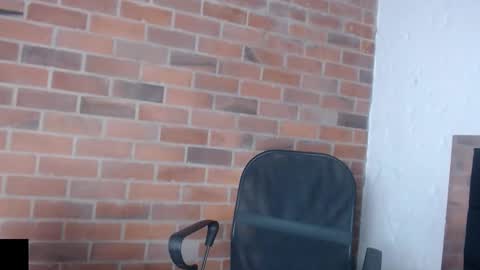 Snapshot of salome__hills chatting on February 11, 2025, 1:31 am online show from February 11, 2025, 1:31 am