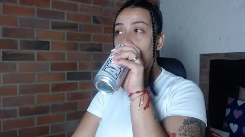 Snapshot of salome__palmer chatting on May 24, 2026, 5:34 am online show from May 24, 2026, 5:34 am