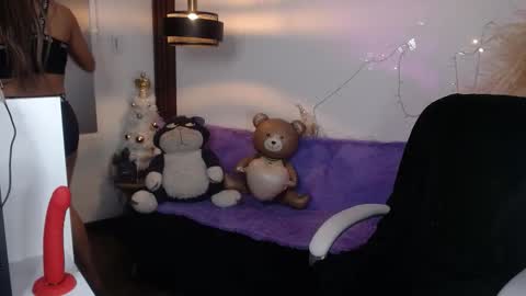 salome_drasin online show from November 10, 2025, 10:31 pm