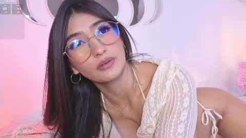 Snapshot of salomee_mon chatting on June 19, 2026, 3:38 pm Salo online show from June 19, 2026, 3:38 pm