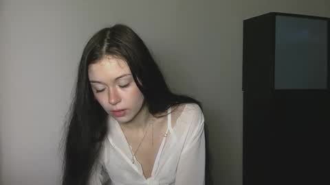 SaltedCaramely online show from March 19, 2026, 8:07 am