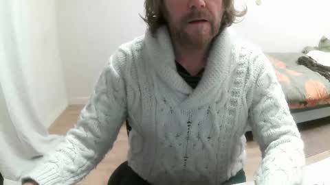 Snapshot of saltimbanquier chatting on February 3, 2025, 12:47 pm Saltimbanquier Salt ou Banquier online show from February 3, 2025, 12:47 pm