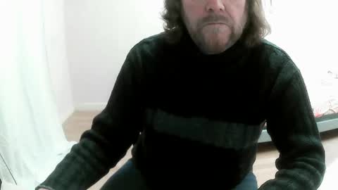 Snapshot of saltimbanquier chatting on March 10, 2025, 6:59 am Saltimbanquier Salt ou Banquier online show from March 10, 2025, 6:59 am