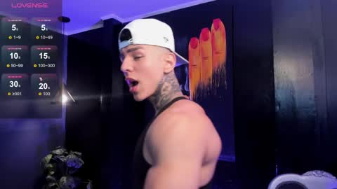 SALVATORE online show from April 17, 2026, 5:27 pm