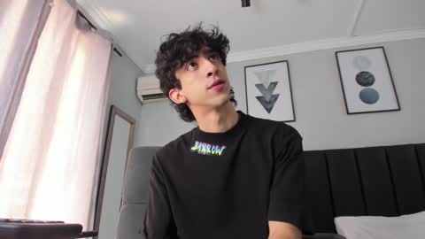 salvatore  online show from March 10, 2025, 2:05 pm