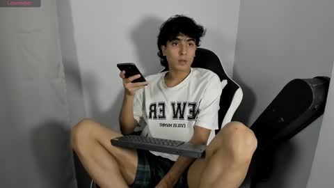 Snapshot of salvatore_montt chatting on February 16, 2025, 12:52 am salvatore_montt online show from February 16, 2025, 12:52 am