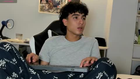 Snapshot of salvatore_montt chatting on March 4, 2025, 5:11 am salvatore_montt online show from March 4, 2025, 5:11 am