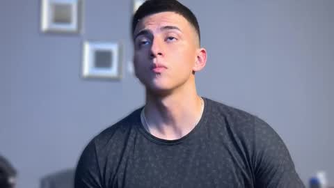 Salvatore online show from March 21, 2026, 4:17 am