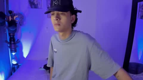 Snapshot of sam__cute chatting on January 16, 2025, 1:06 am sam__cute online show from January 16, 2025, 1:06 am